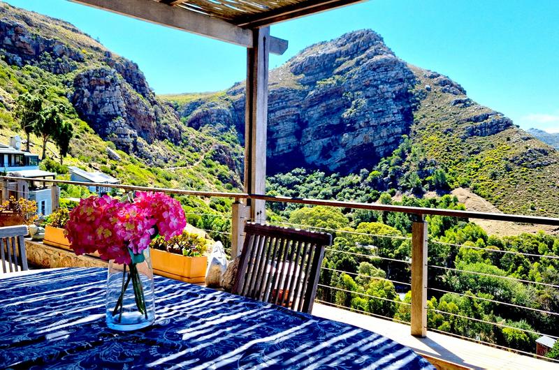 To Let 2 Bedroom Property for Rent in Admirals Kloof Western Cape